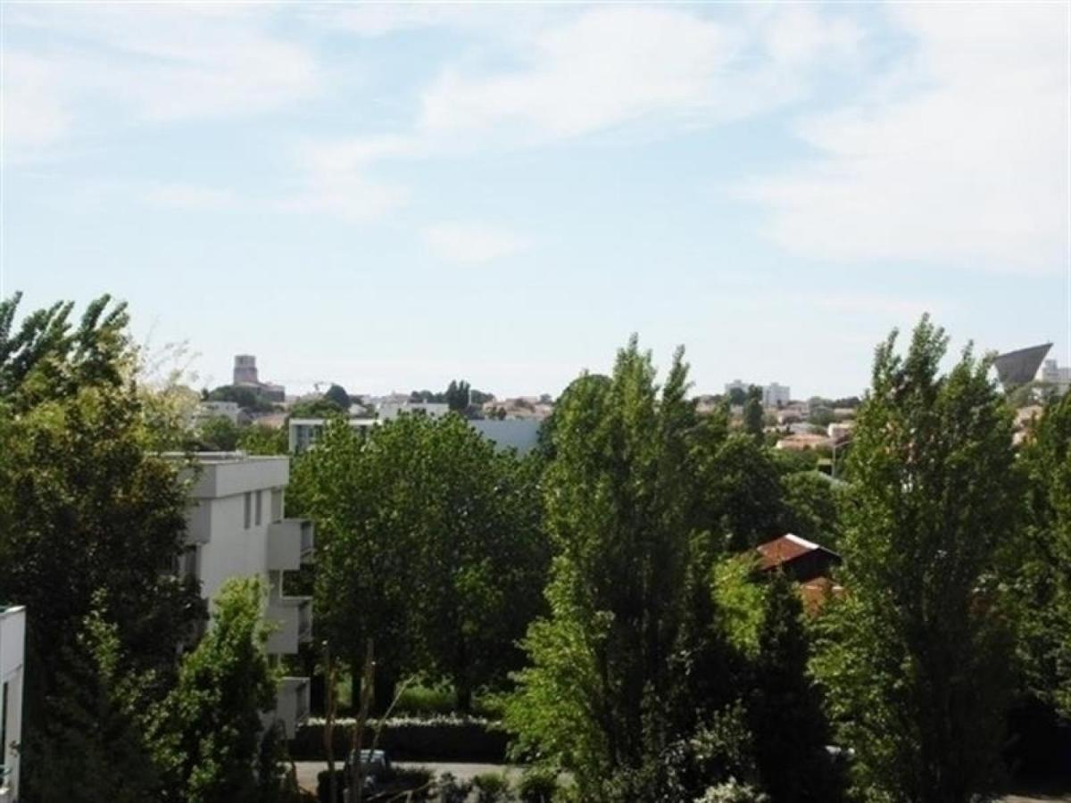 Apartment Residence Les Jardins De France Royan Buitenkant foto